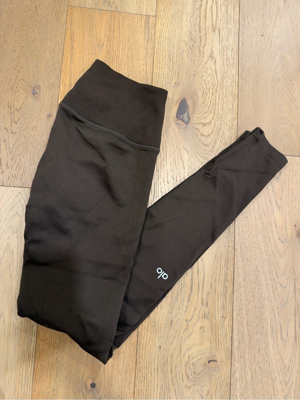 ALO Yoga Ribbed Chocolate Brown High-Rise Leggings